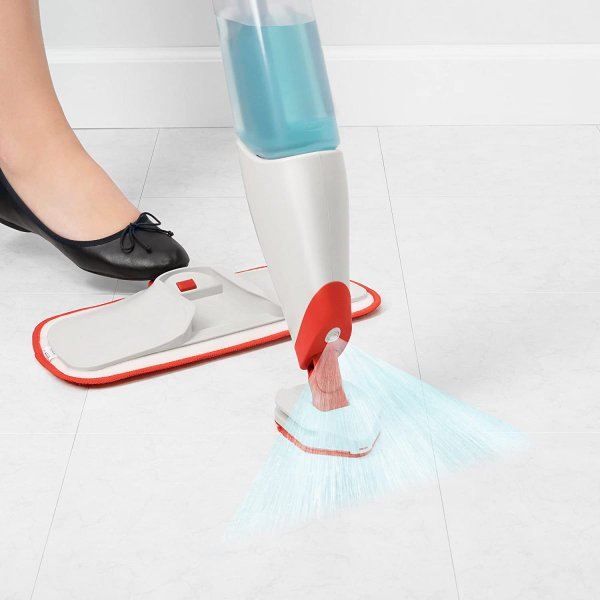 オクソー グッドグリップ マイクロファイバー スプレーモップ OXO スクラバー付き ホワイト
