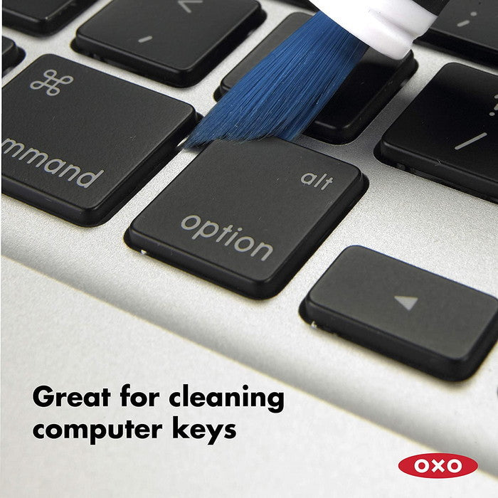 オクソー グッドグリップ 電気機器用クリーニングブラシ OXO Electronics Cleaning Brush