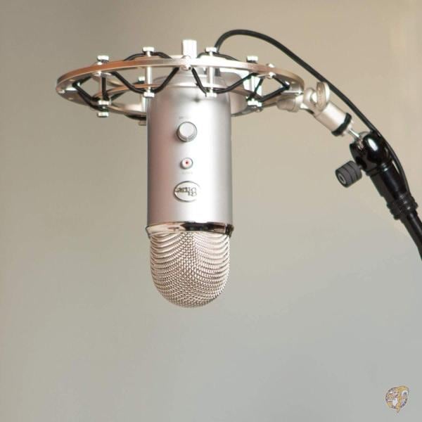 Blue Yeti USB マイク (Whiteout) 送料無料