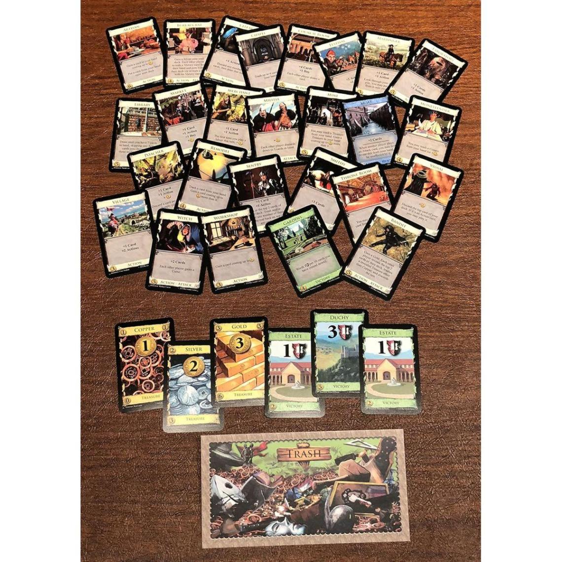 ドミニオン第2版 (Dominion: 2nd Edition) カードゲーム