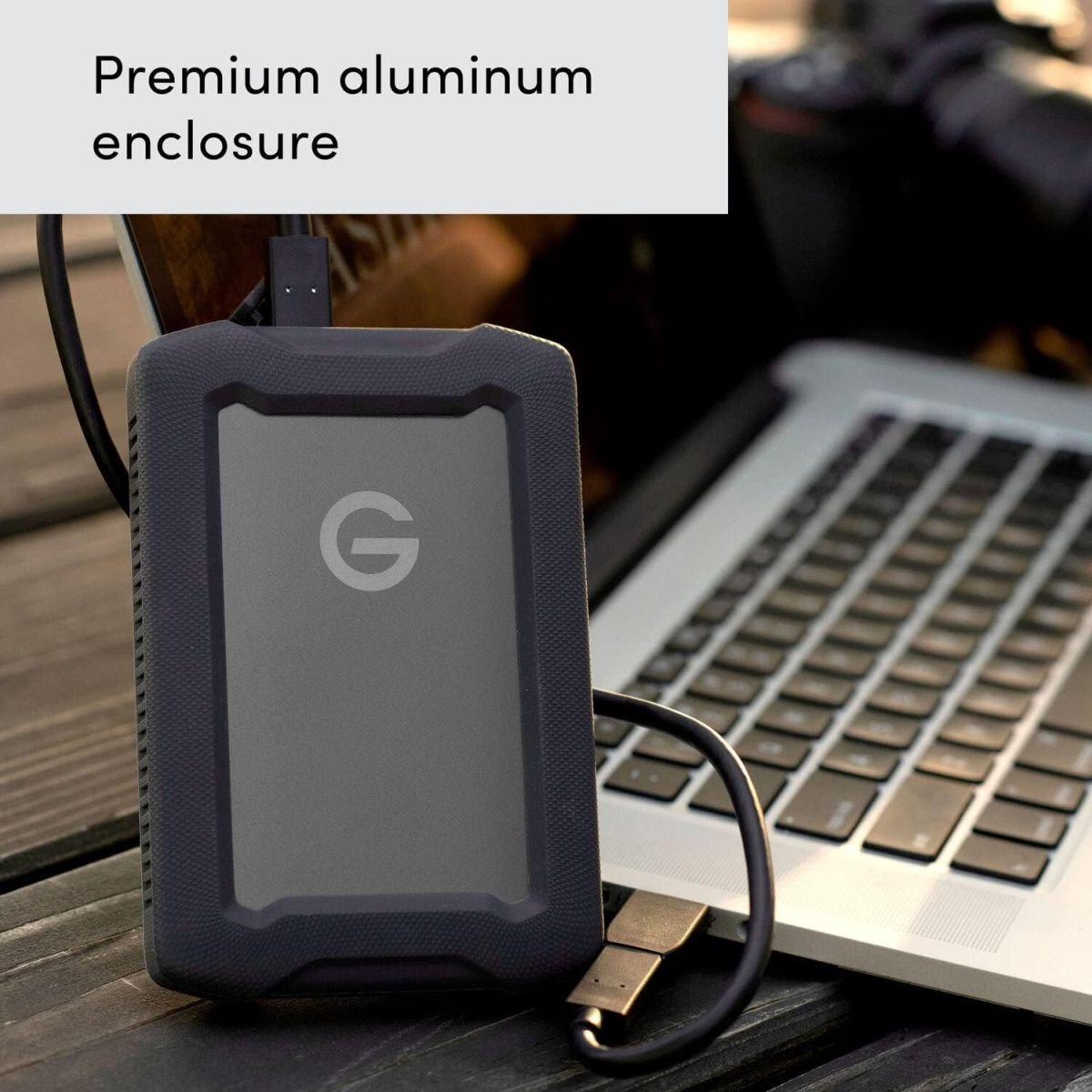 SanDisk (サンディスク) Professional 4TB G-Drive ArmorATD - 頑丈で耐久性のあるポータブル外付けハードドライブ HDD USB-C