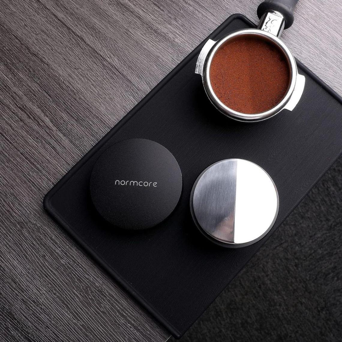 Normcore 58.5mm コーヒー分配ツール エスプレッソコーヒーレベラーツール 58mm Portafilter用 バリスタエスプレッソアクセサリー 深さ調節可能 ステンレススチールベース ディストリビュータースタンド