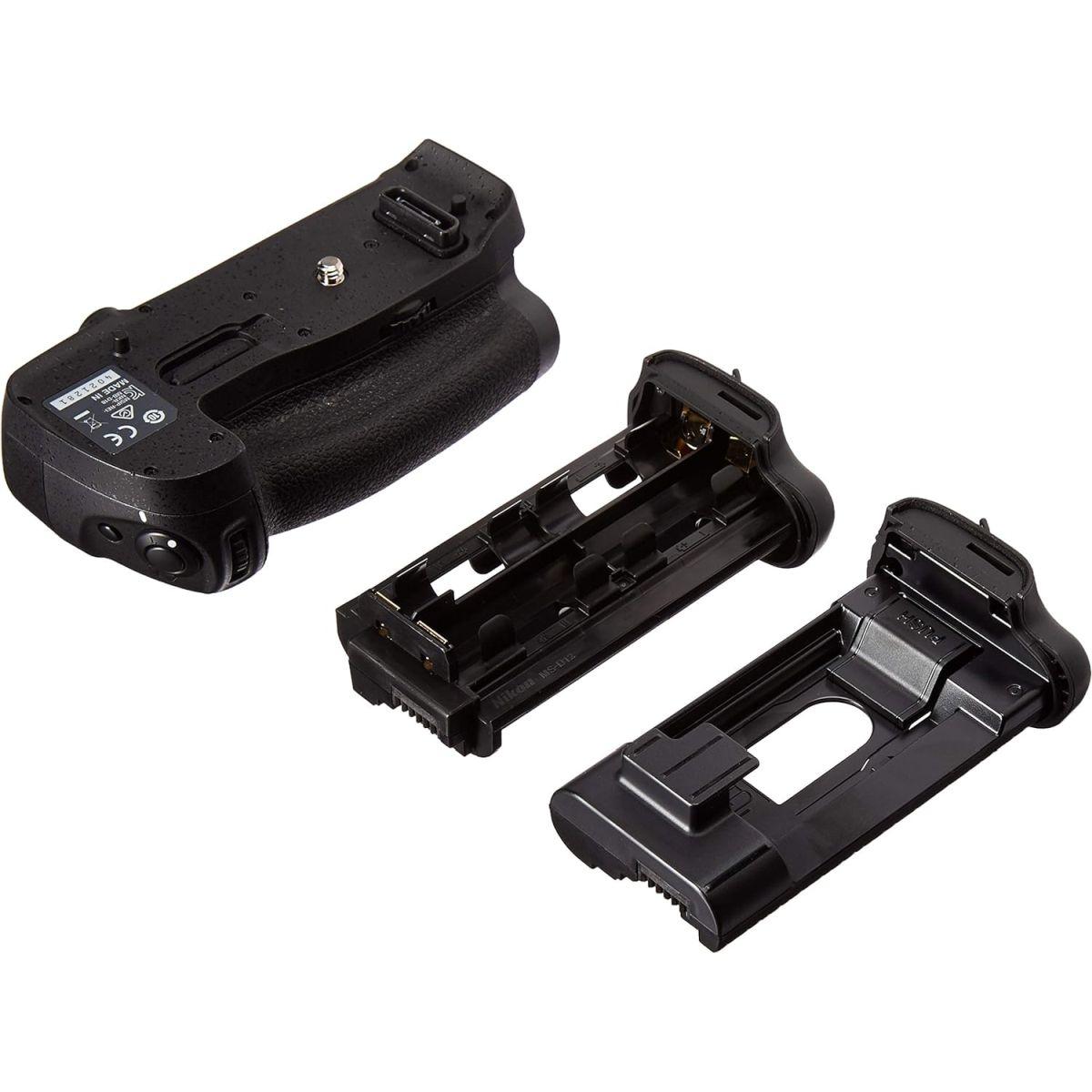 Nikon MB-D18 マルチパワーバッテリーパック ブラック 7.25 x 4 x 4インチ