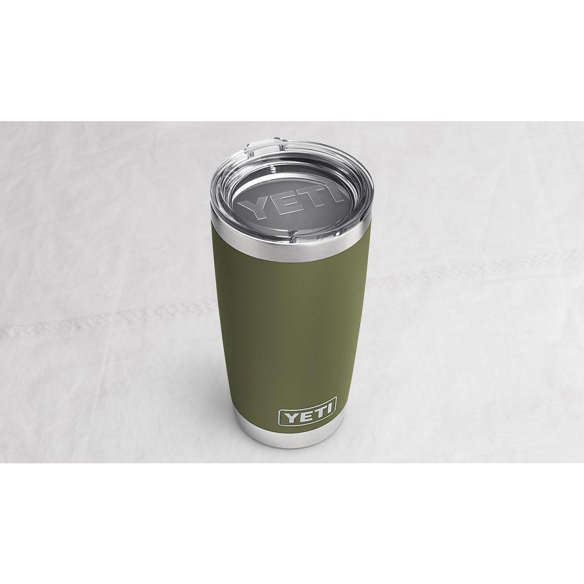 YETI Rambler 20 oz Stainless Steel Vacuum Insulated Tumbler with Lid, Olive 141[並行輸入]