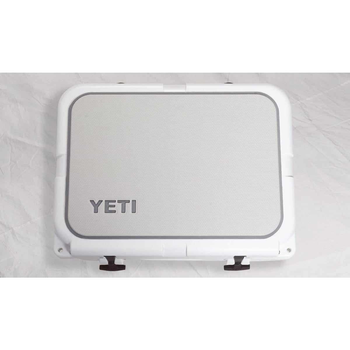 YETI (イエティ) Tundra SeaDek スリップ防止 マット (Cool Gray, 75)