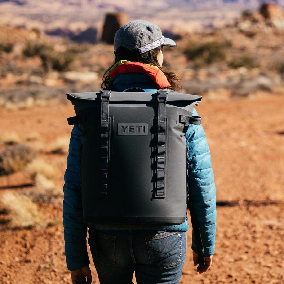 YETI (イエティ) Hopper M20 バックパック ソフトサイドクーラー MagShieldアクセス付き キャンプグリーン