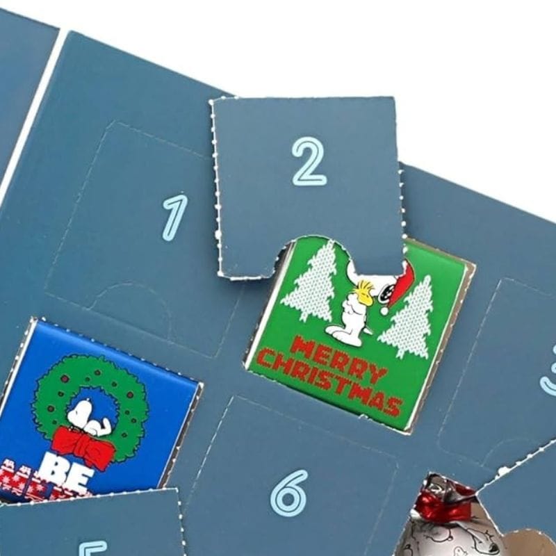 ピーナッツ スヌーピー クリスマス アドベントカレンダー 12日間 ベルギーチョコレート クリスマスカウントダウン ギフト SNOOPY チャーリー・ブラウン&ウッドストック