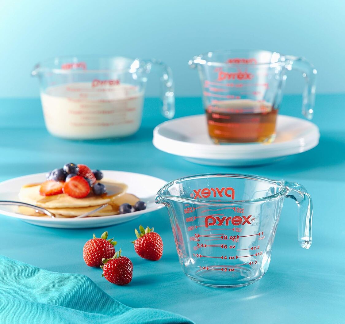 パイレックス PYREX 計量カップ 3点セット 1カップ・2カップ・4カップ 耐熱ガラス メジャーカップ 目盛り付き 電子レンジ・オーブン・冷凍・食洗機対応 料理・製菓・調理用キッチンツール